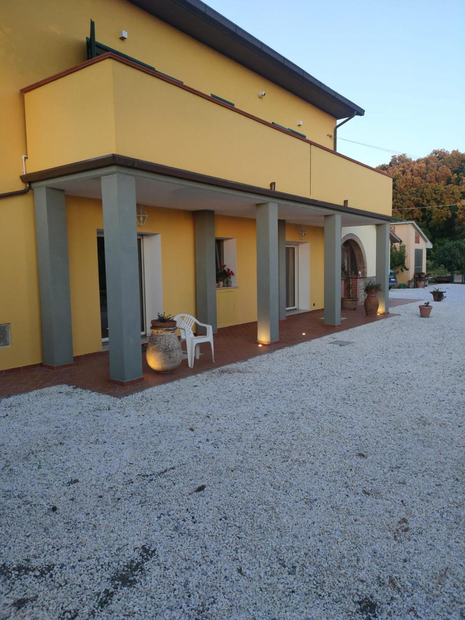 Il Leccio Agriturismo Fiorino Esterno foto
