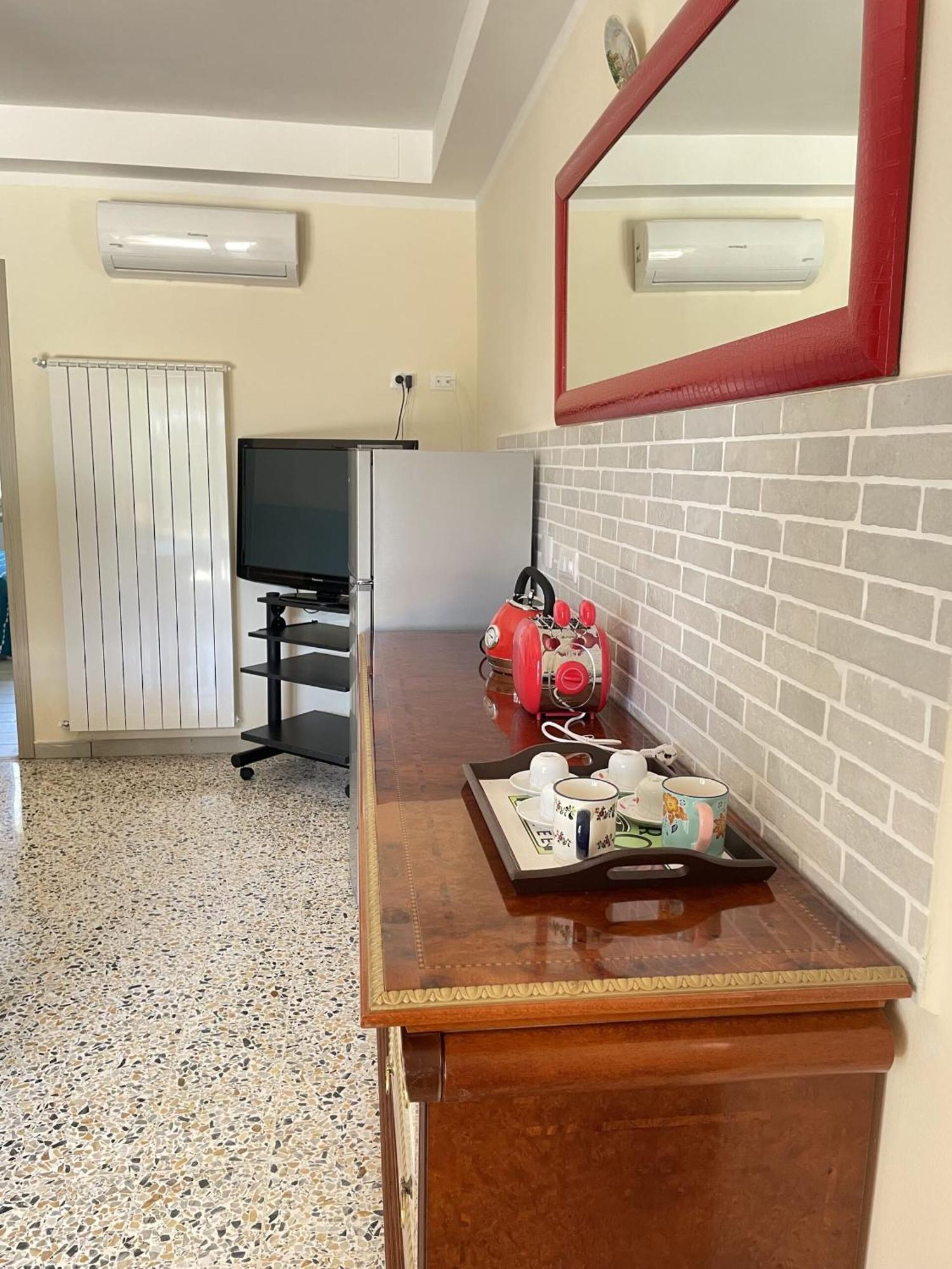 Il Leccio Agriturismo Fiorino Esterno foto